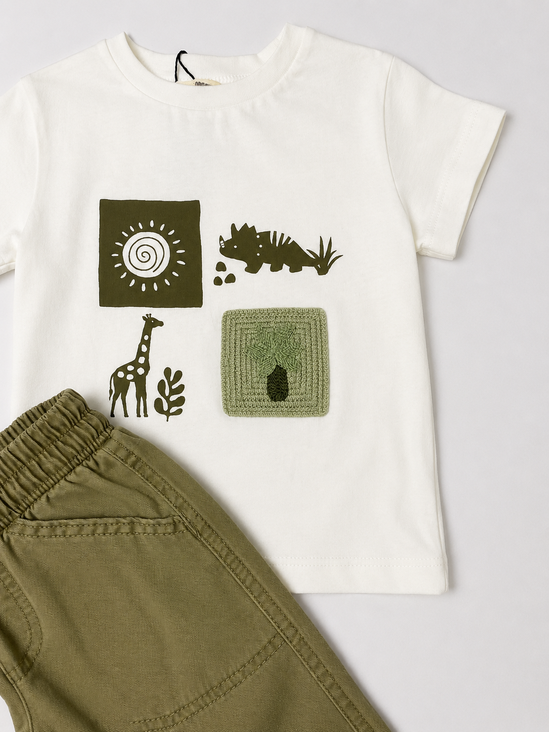 Gabardin Şortlu Dinazorlu Takım 3-7 Yaş Haki